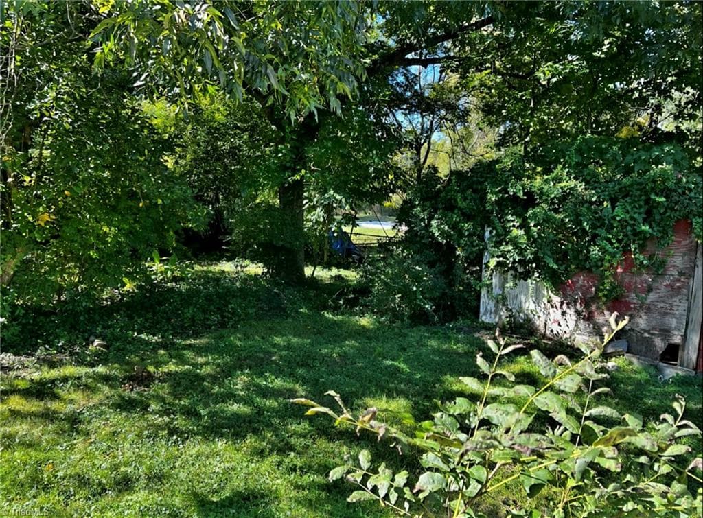 Stick/Site Built at 1612 Brockett Avenue, High Point NC 27260, High Point, photo 5 of 13