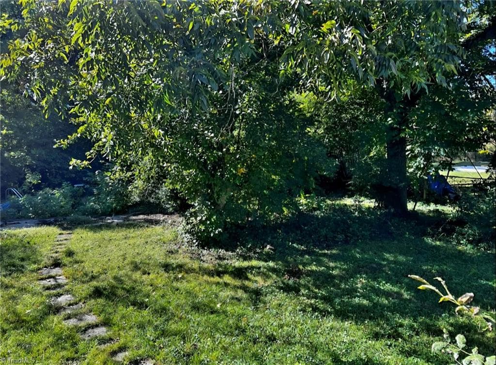 Stick/Site Built at 1612 Brockett Avenue, High Point NC 27260, High Point, photo 4 of 13