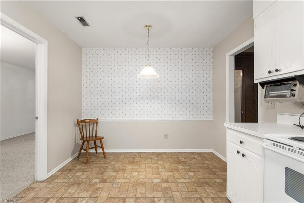 Stick/Site Built at 3 Roxby Court, Greensboro NC 27455, Greensboro, photo 9 of 32