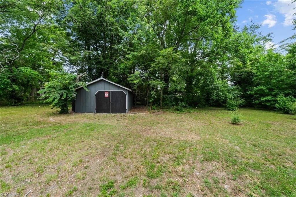 Stick/Site Built at 1752 Argonne Boulevard, Winston-Salem NC 27107, Winston-Salem, photo 24 of 29
