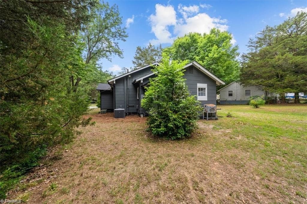 Stick/Site Built at 1752 Argonne Boulevard, Winston-Salem NC 27107, Winston-Salem, photo 25 of 29