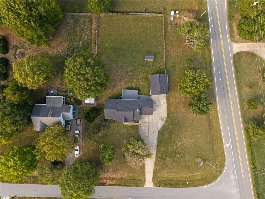 Stick/Site Built at 100 Prima Drive, Greensboro NC 27455, Greensboro, photo 40 of 44