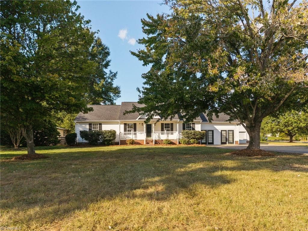 Stick/Site Built at 100 Prima Drive, Greensboro NC 27455, Greensboro, photo 29 of 44