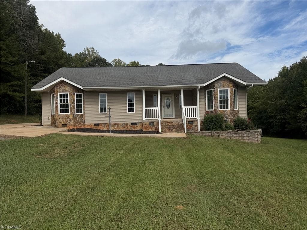 1415 Faith Meadows Lane, Asheboro NC 27205