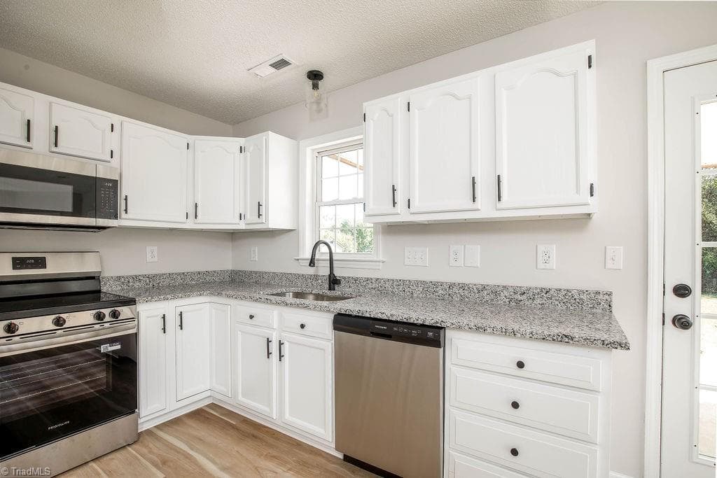 Stick/Site Built at 2260 Joshua Lane, Winston-Salem NC 27127, Winston-Salem, photo 5 of 16
