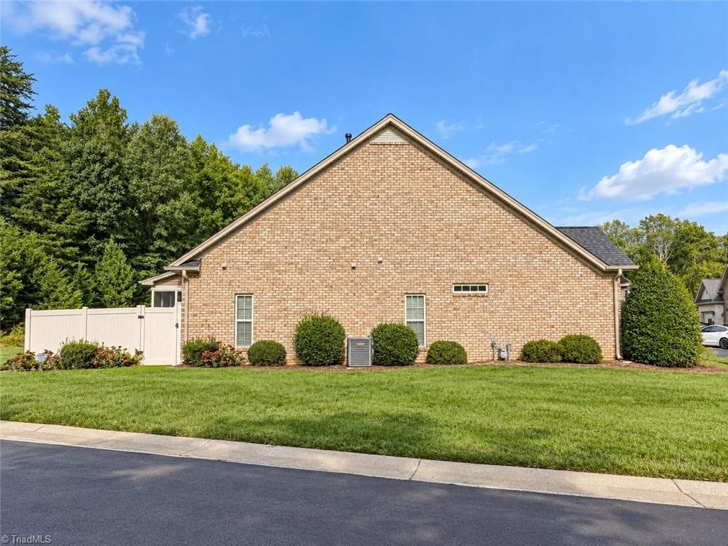 Stick/Site Built at 416 Collingswood Drive, Winston-Salem NC 27127, Winston-Salem, photo 23 of 24