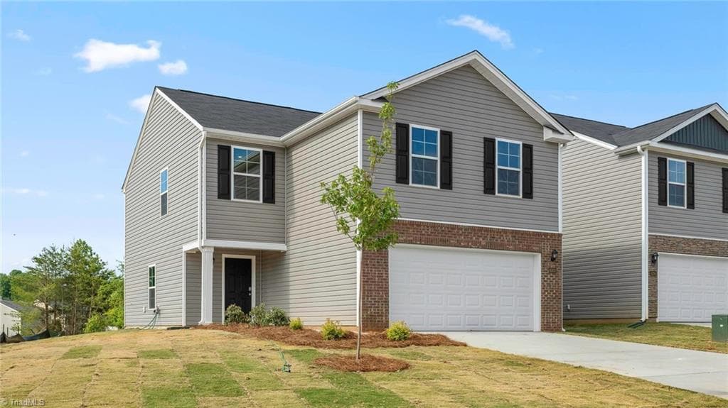 Stick/Site Built at 617 Beechwood Circle, Thomasville NC 27360, Thomasville, photo 2 of 20