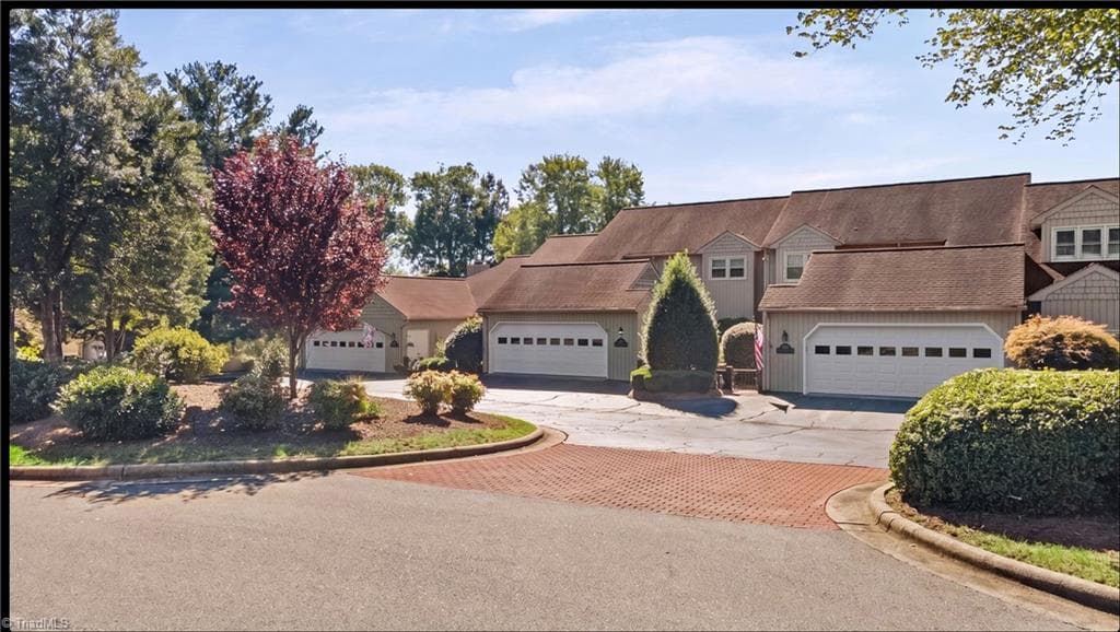 122 Warwicke Place, Advance NC 27006