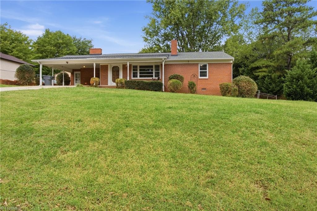 1420 Brookdale Drive, Asheboro NC 27205
