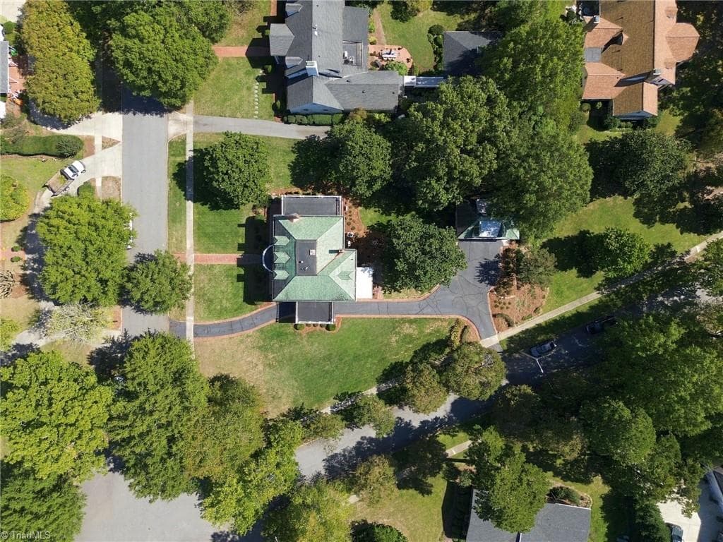 Stick/Site Built at 425 Hillcrest Drive, High Point NC 27262, High Point, photo 45 of 49