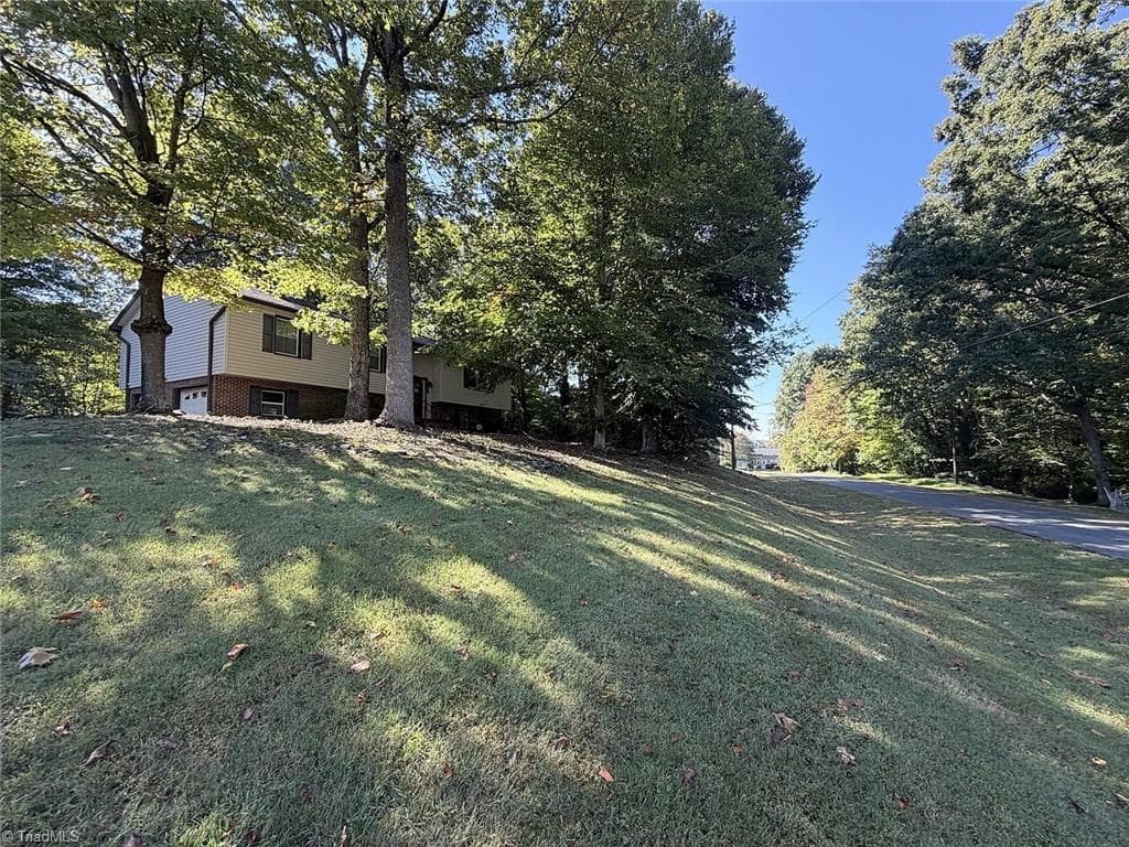 796 Sommerdale Court, Rural Hall NC 27045