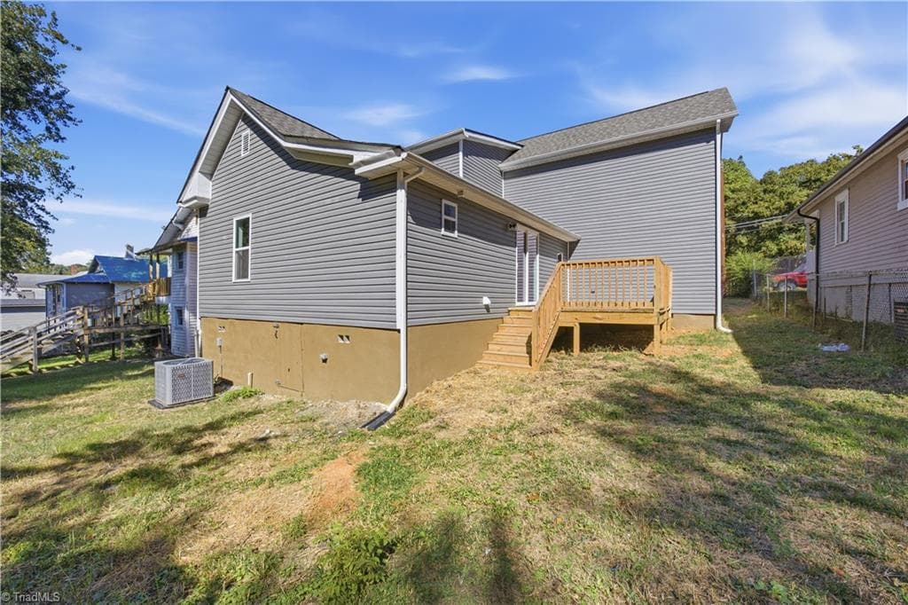 Stick/Site Built at 1524 22nd Street, Winston-Salem NC 27105, Winston-Salem, photo 48 of 50