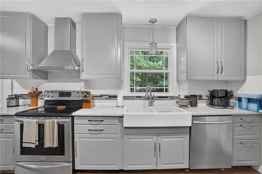 3440 Edgefield Road, Greensboro NC 27409