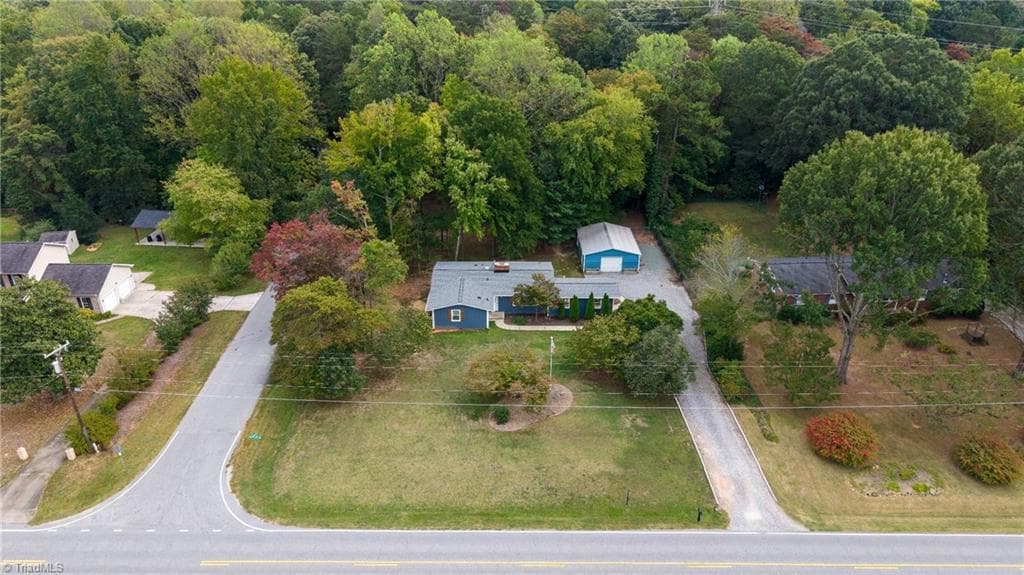 Stick/Site Built at 3440 Edgefield Road, Greensboro NC 27409, Greensboro, photo 10 of 36