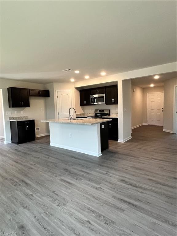 Stick/Site Built at 400 Oakwood Circle, Lexington NC 27295, Lexington, photo 2 of 10