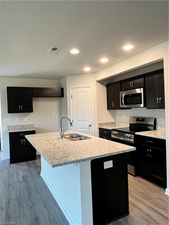 Stick/Site Built at 400 Oakwood Circle, Lexington NC 27295, Lexington, photo 5 of 10