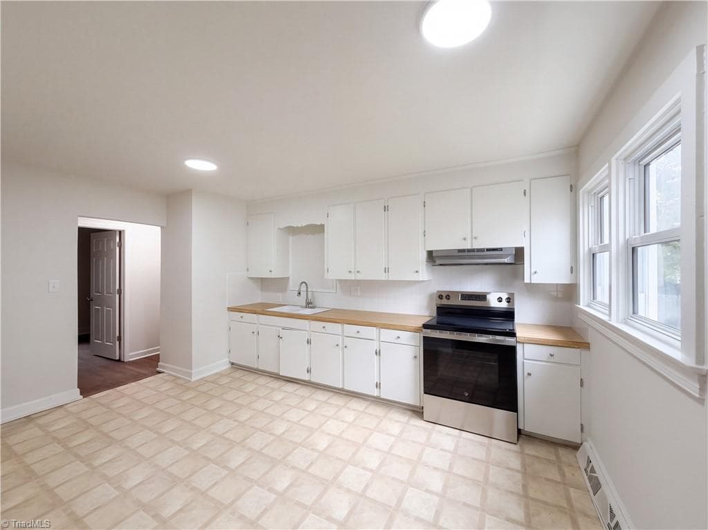 Stick/Site Built at 3141 Luther Street, Winston-Salem NC 27127, Winston-Salem, photo 6 of 27