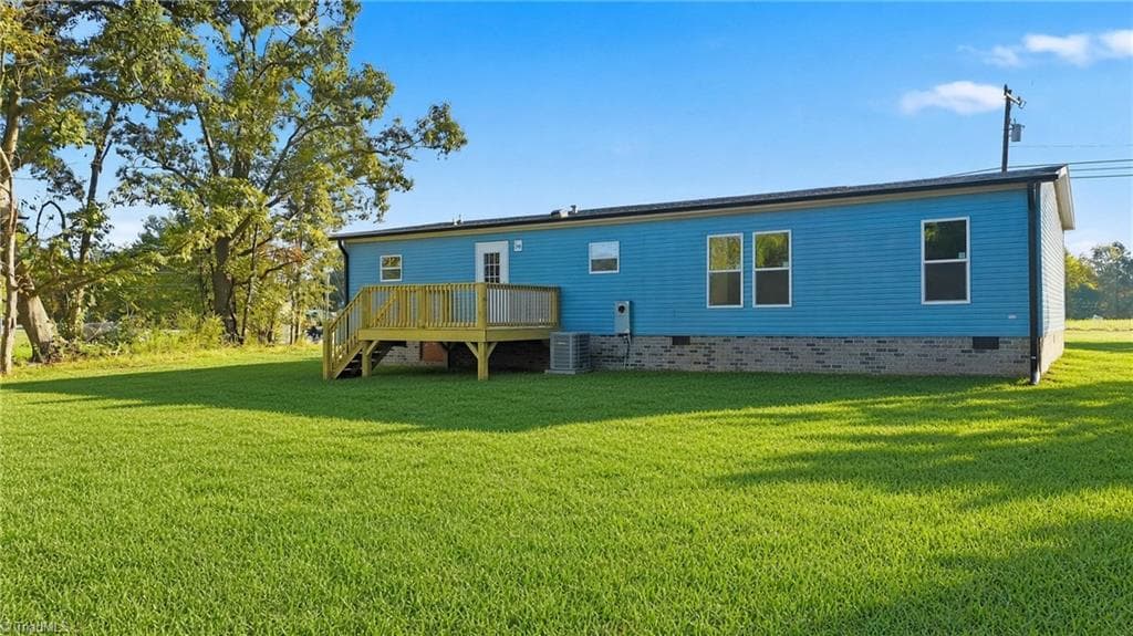 Manufactured Home at 105 Estate Drive, Statesville NC 28678, Statesville, photo 4 of 34
