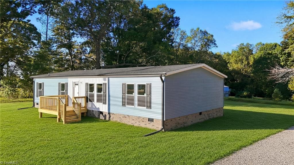 Manufactured Home at 105 Estate Drive, Statesville NC 28678, Statesville, photo 8 of 34