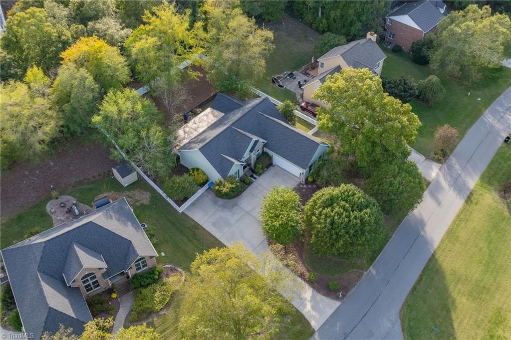 Stick/Site Built at 188 White Oak Road, Thomasville NC 27360, Thomasville, photo 49 of 50