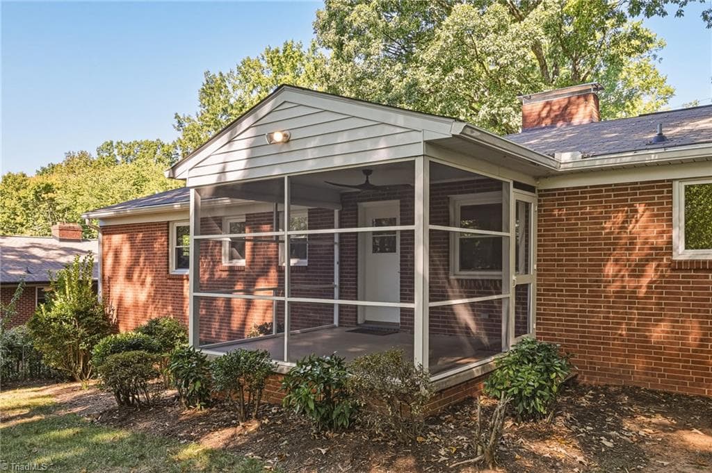 Stick/Site Built at 2716 Patricia Lane, Winston-Salem NC 27103, Winston-Salem, photo 33 of 40