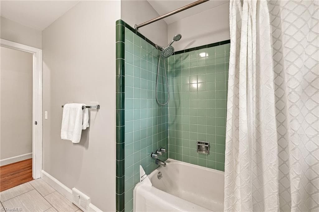 Stick/Site Built at 2716 Patricia Lane, Winston-Salem NC 27103, Winston-Salem, photo 21 of 40