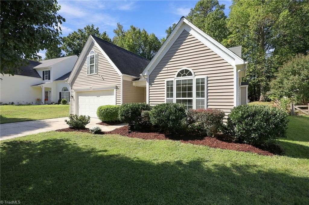 Stick/Site Built at 3339 Cherrybrook Drive, Jamestown NC 27282, Jamestown, photo 3 of 37