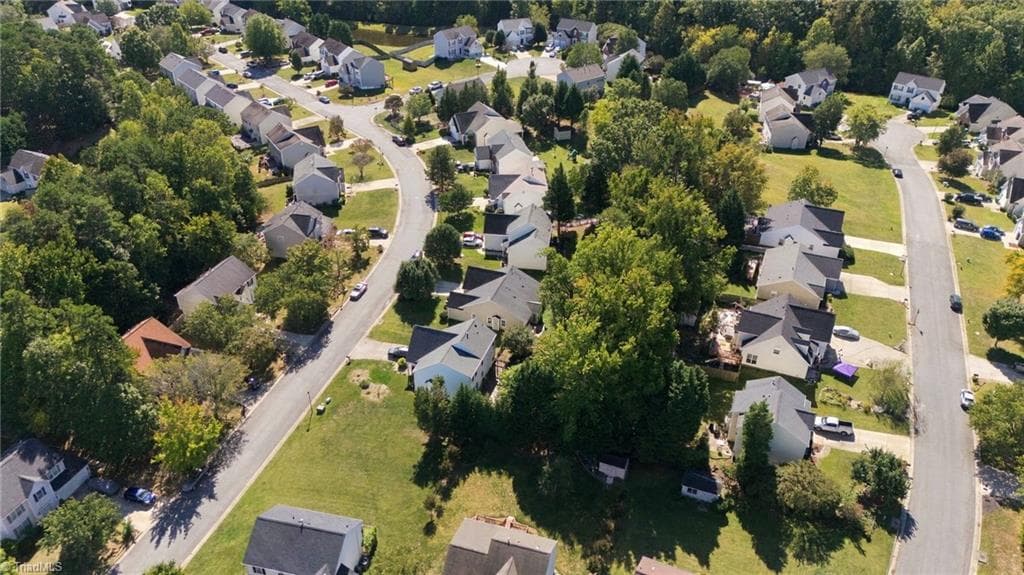 Stick/Site Built at 3339 Cherrybrook Drive, Jamestown NC 27282, Jamestown, photo 30 of 37