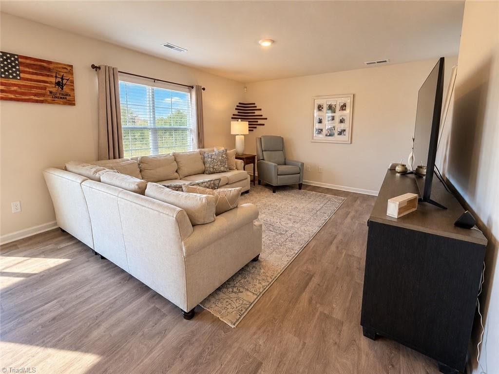 Stick/Site Built at 722 Hickory Point Drive, Lexington NC 27292, Lexington, photo 7 of 22
