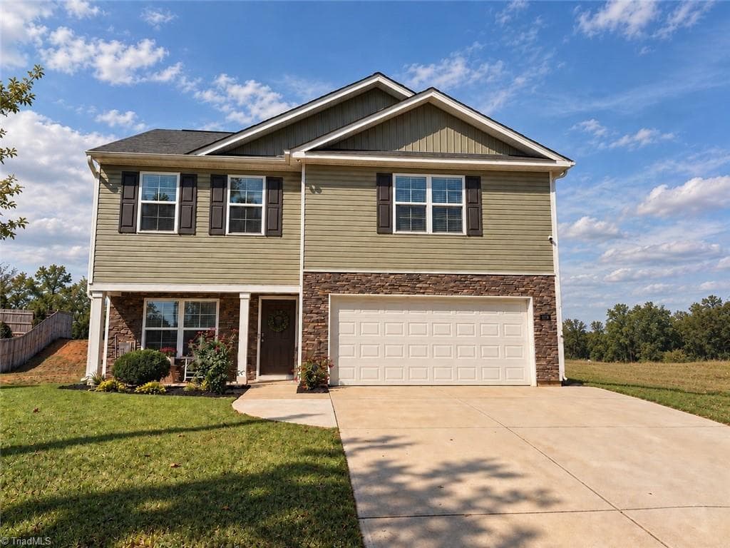 722 Hickory Point Drive, Lexington NC 27292