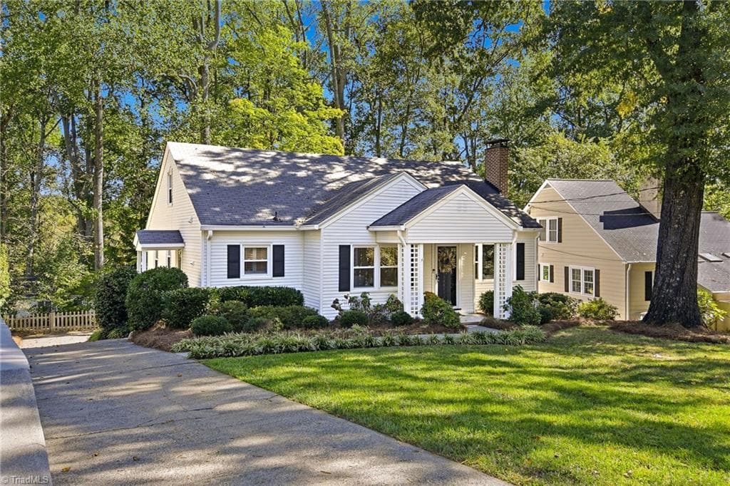 Stick/Site Built at 1711 Meadowbrook Drive, Winston-Salem NC 27104, Winston-Salem, photo 2 of 43