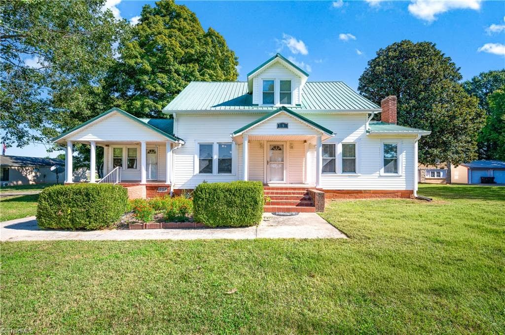 1892 W Memorial Highway, Union Grove NC 28689