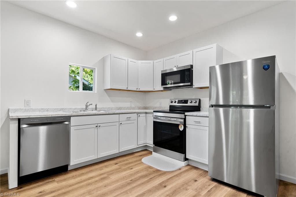Stick/Site Built at 1427 Marne Street, Winston-Salem NC 27107, Winston-Salem, photo 3 of 17