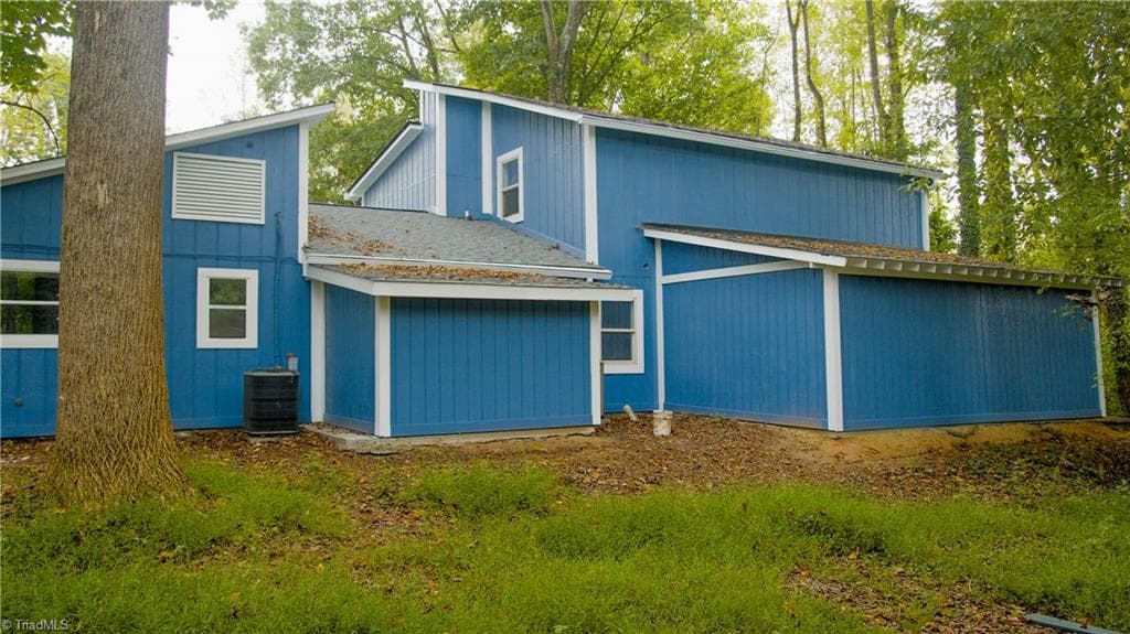 Stick/Site Built at 204 & 208 Horseshoe Bend, Winston-Salem NC 27101, Winston-Salem, photo 6 of 41