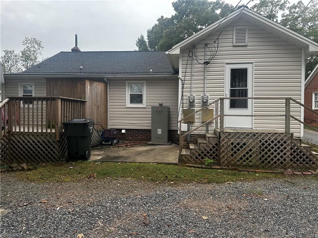 Stick/Site Built at 111 Summit Avenue, Burlington NC 27215, Burlington, photo 4 of 29