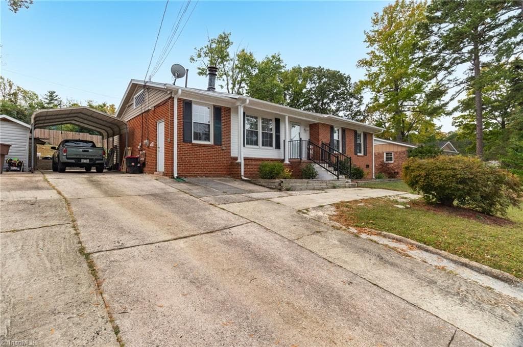 Stick/Site Built at 4119 Bramlet Place, Greensboro NC 27407, Greensboro, photo 2 of 31