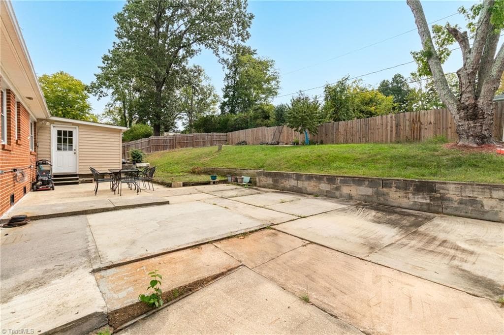 Stick/Site Built at 4119 Bramlet Place, Greensboro NC 27407, Greensboro, photo 26 of 31