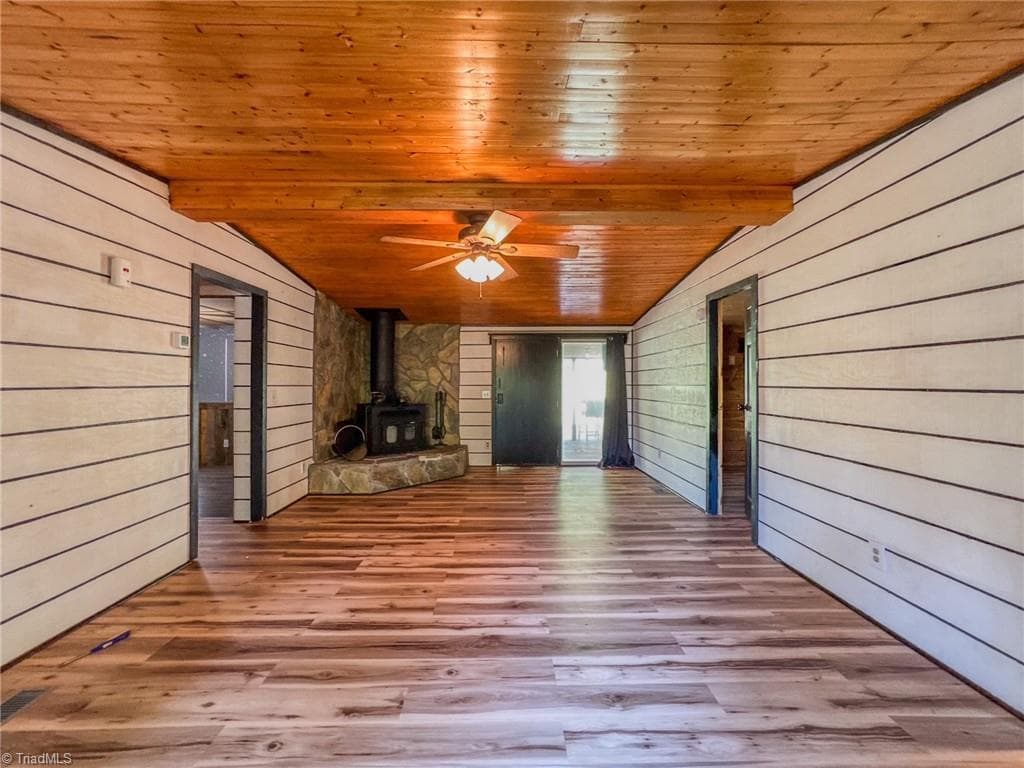 Manufactured Home at 1060 Burch Tree Road, King NC 27021, photo 10 of 25