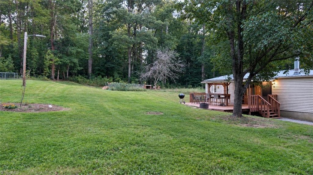 Manufactured Home at 1060 Burch Tree Road, King NC 27021, photo 18 of 25
