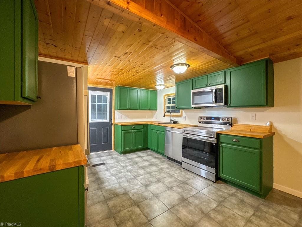 Manufactured Home at 1060 Burch Tree Road, King NC 27021, King, photo 4 of 6