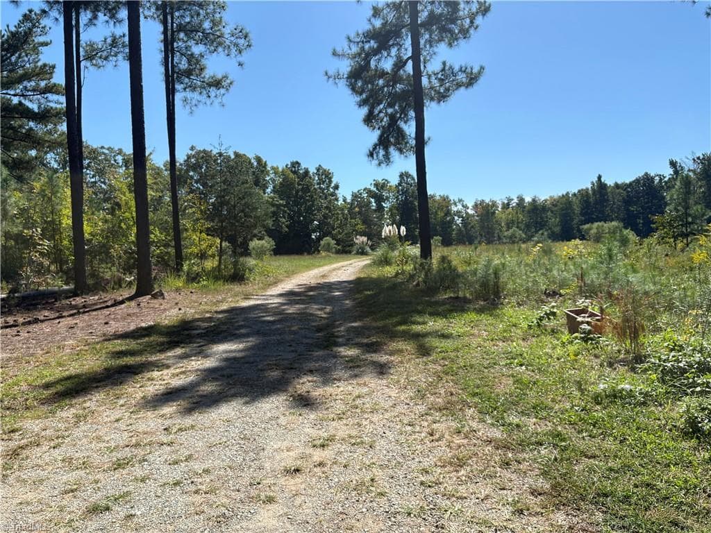Manufactured Home at 215 Indian Springs Road, Burlington NC 27217, Burlington, photo 6 of 8