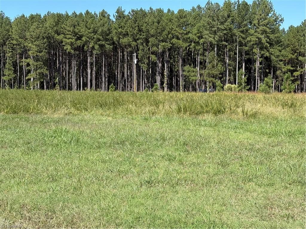 Manufactured Home at 215 Indian Springs Road, Burlington NC 27217, Burlington, photo 8 of 8