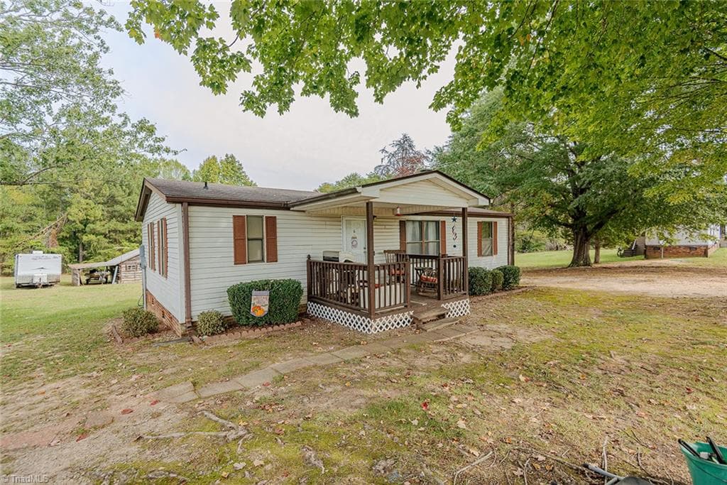Manufactured Home at 1429 Newnam Road, Pelham NC 27311, Pelham, photo 6 of 36