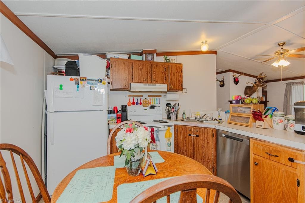 Manufactured Home at 1429 Newnam Road, Pelham NC 27311, Pelham, photo 14 of 36