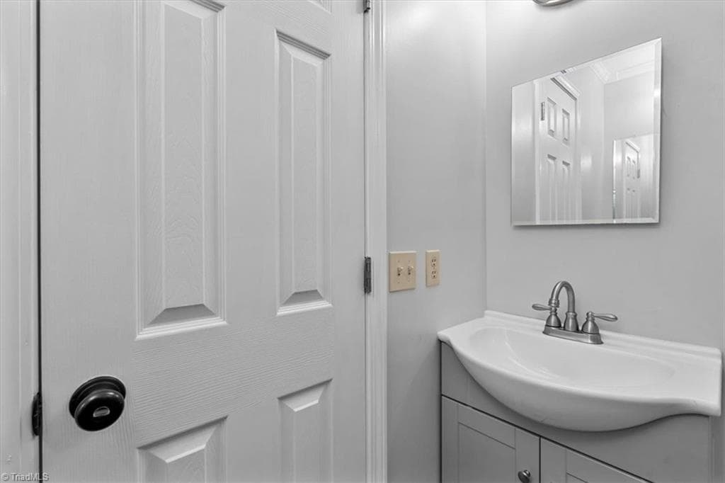 Stick/Site Built at 2717 Oak Hollow Drive, Asheboro NC 27205, Asheboro, photo 28 of 40