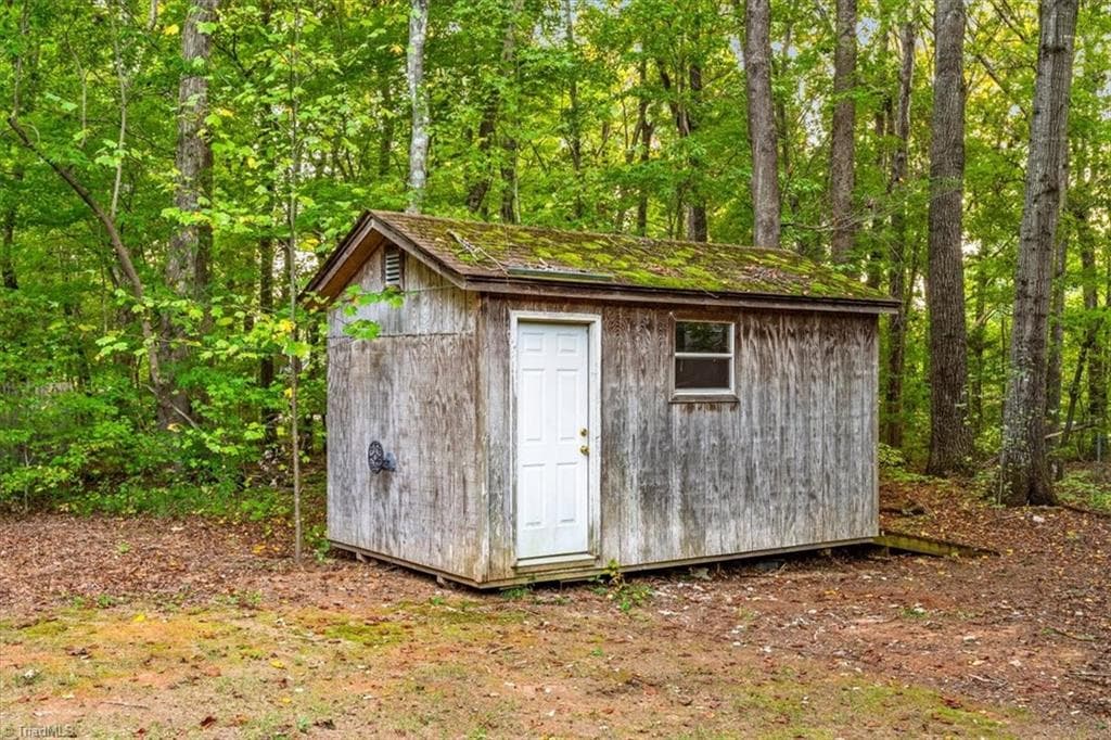 Stick/Site Built at 2717 Oak Hollow Drive, Asheboro NC 27205, Asheboro, photo 39 of 40