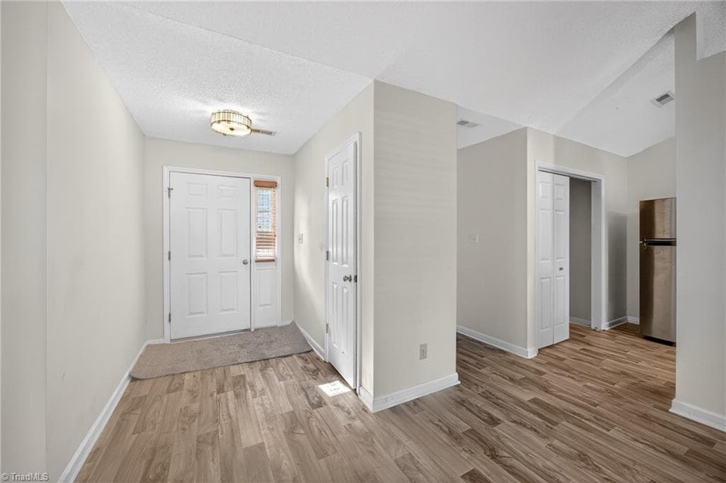 Stick/Site Built at 2035 Ardmore Village Lane, Winston-Salem NC 27127, Winston-Salem, photo 6 of 32
