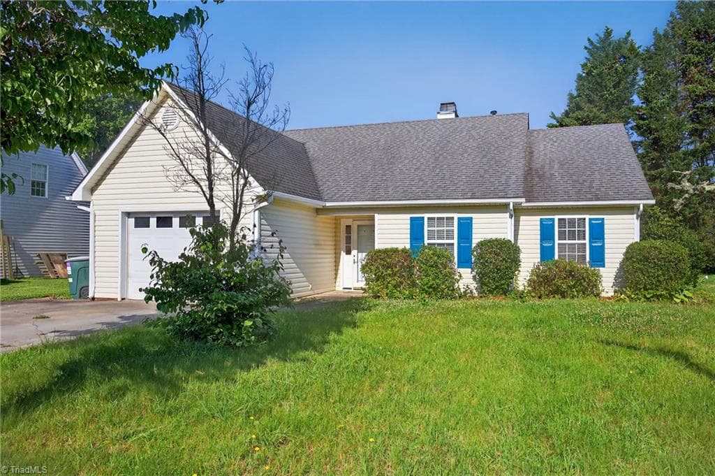 Stick/Site Built at 2035 Ardmore Village Lane, Winston-Salem NC 27127, Winston-Salem, photo 4 of 32