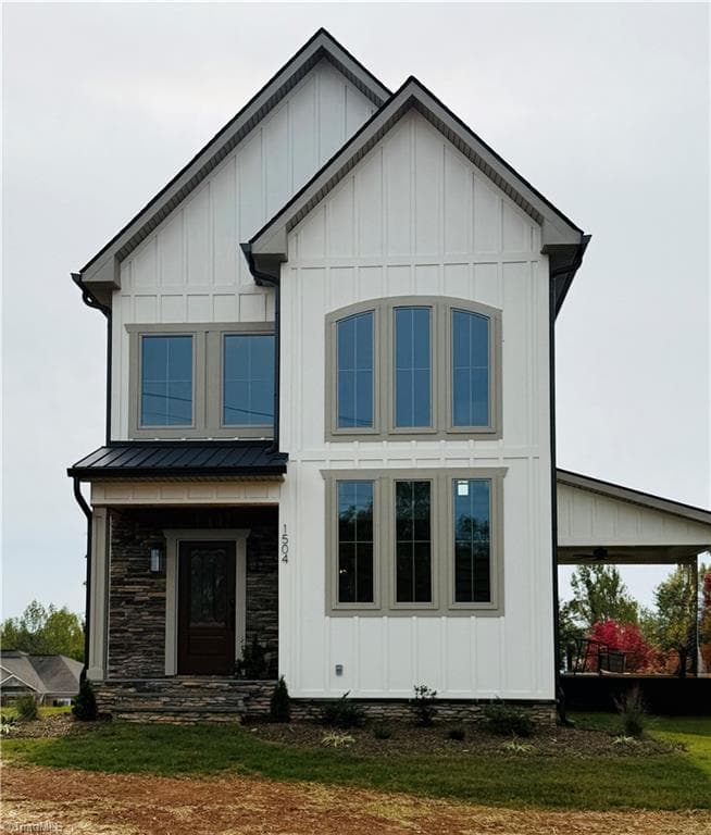 Stick/Site Built at 1504 Edgewood Drive, Mount Airy NC 27030, Mount Airy, photo 2 of 2