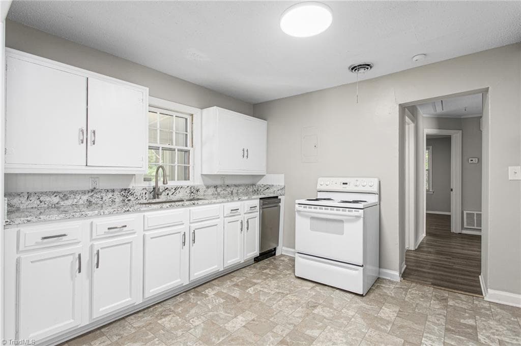 Stick/Site Built at 219 Matt Place, Greensboro NC 27405, Greensboro, photo 6 of 25